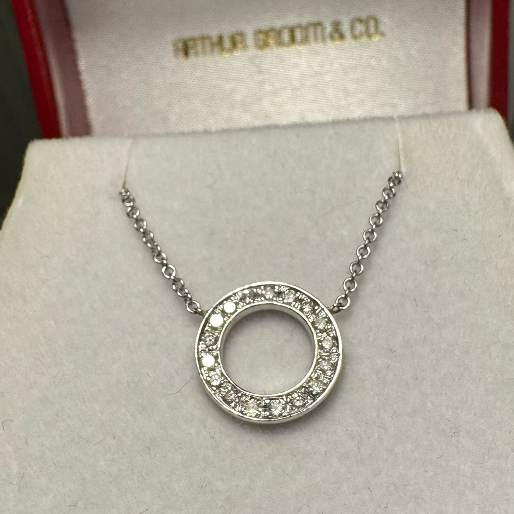 NWOT Arthur Groom Diamond Open Circle Necklace